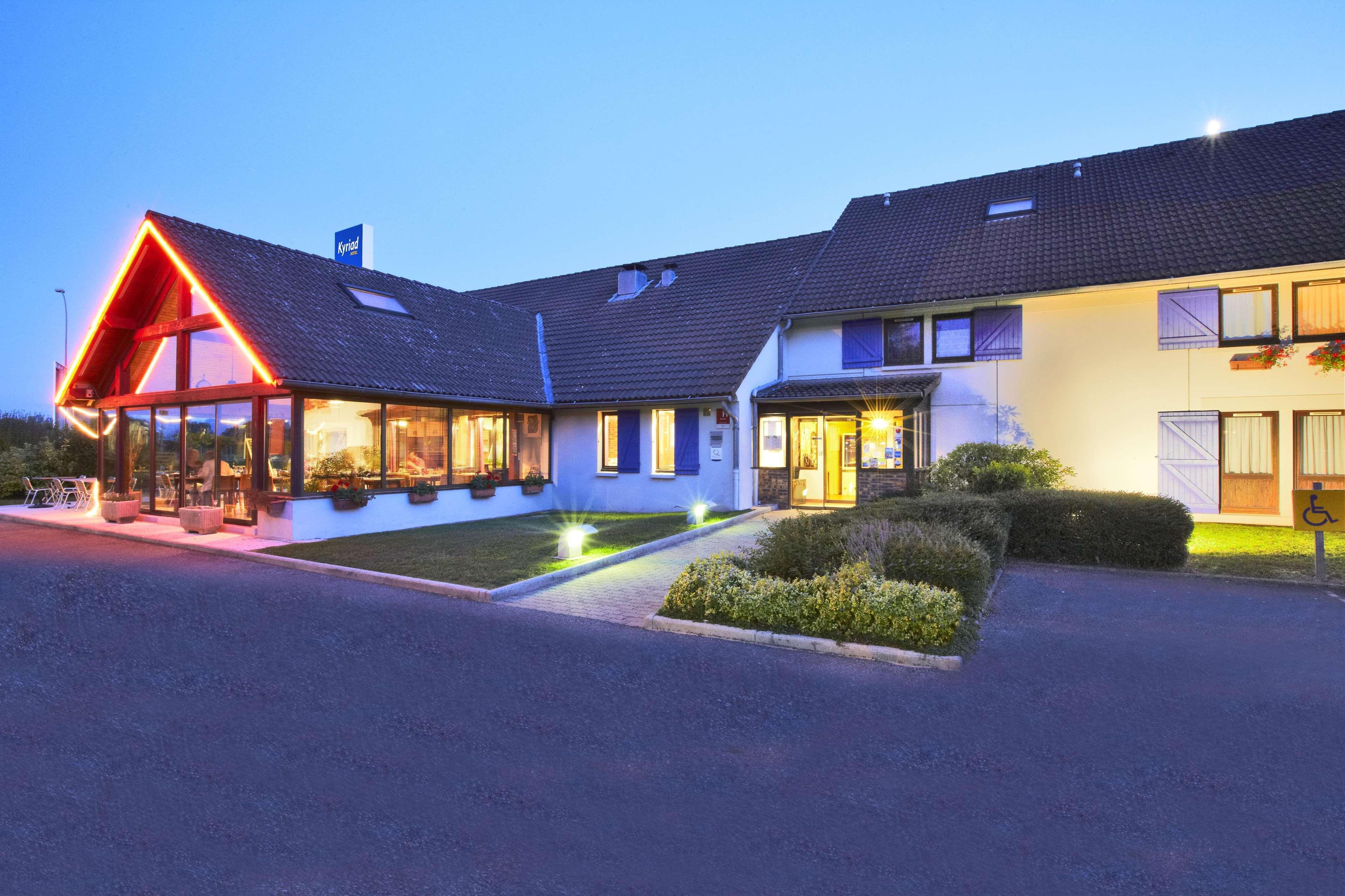 סן-ג'ניס-פולי Kyriad Geneve St-Genis-Pouilly מראה חיצוני תמונה