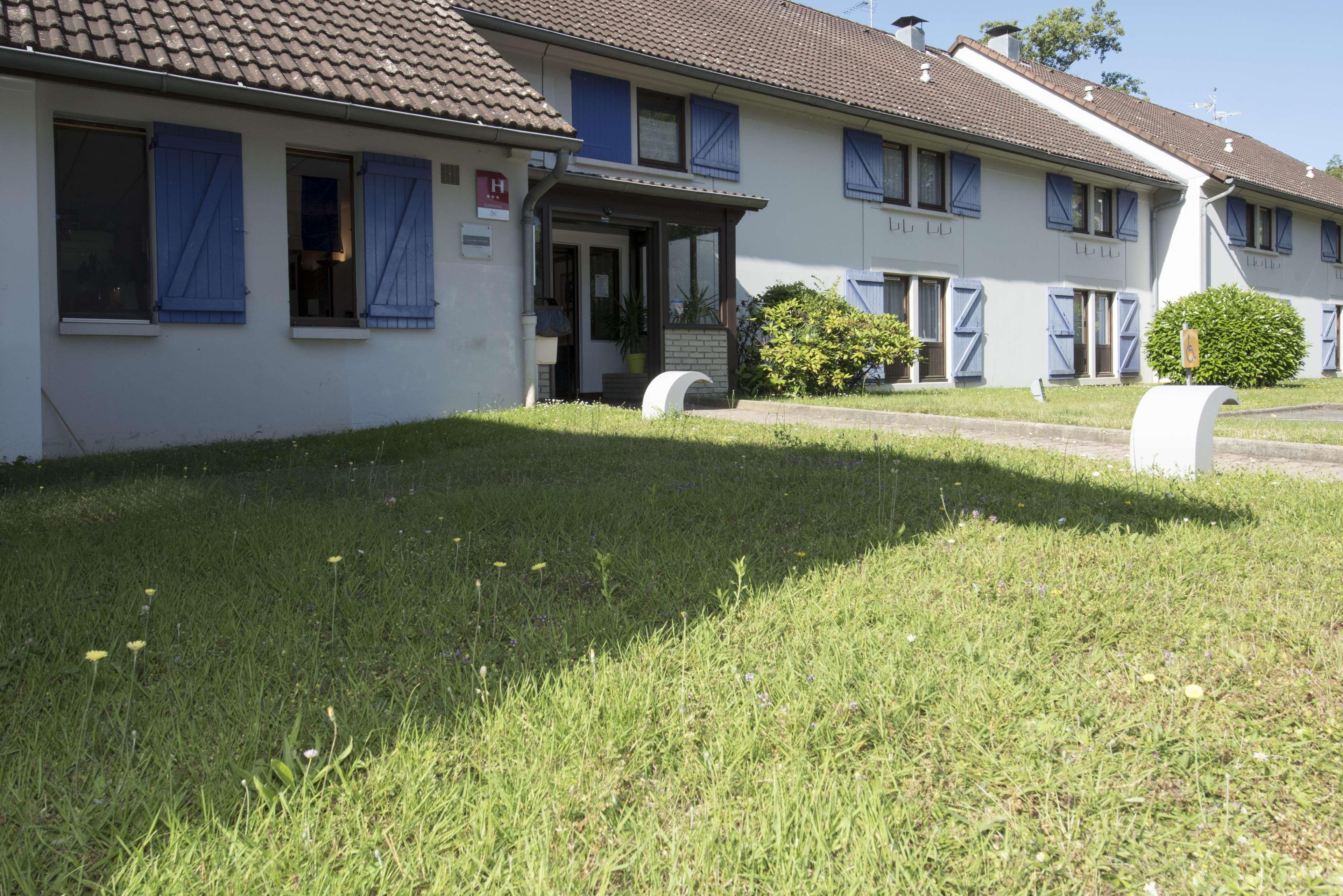 סן-ג'ניס-פולי Kyriad Geneve St-Genis-Pouilly מראה חיצוני תמונה